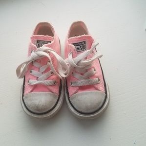 Converse baby girl shoes